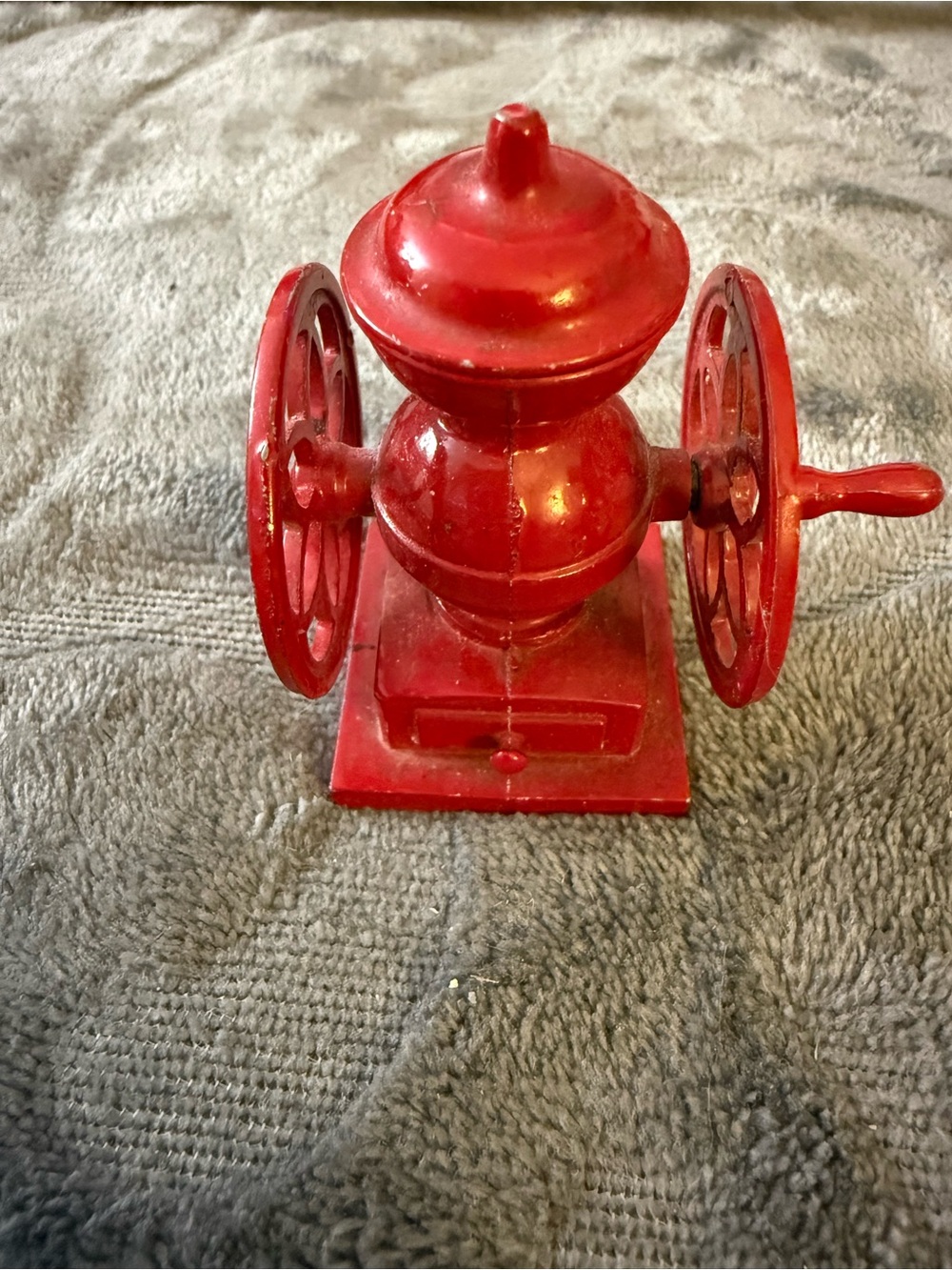 Vintage-Style Cast Iron Grinder Pencil Sharpener in Red #5